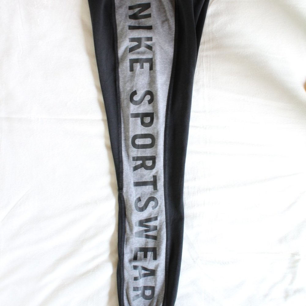 Nike Women's Black Gray Leggings Logo Nike Sportswear Down Leg ~S~ AQ9819-092